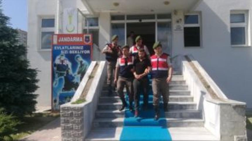 20 Yıl Kesinleşmiş Hapis Cezası Bulunan Ş&uuml;pheli Jandarmaya Yakalandı