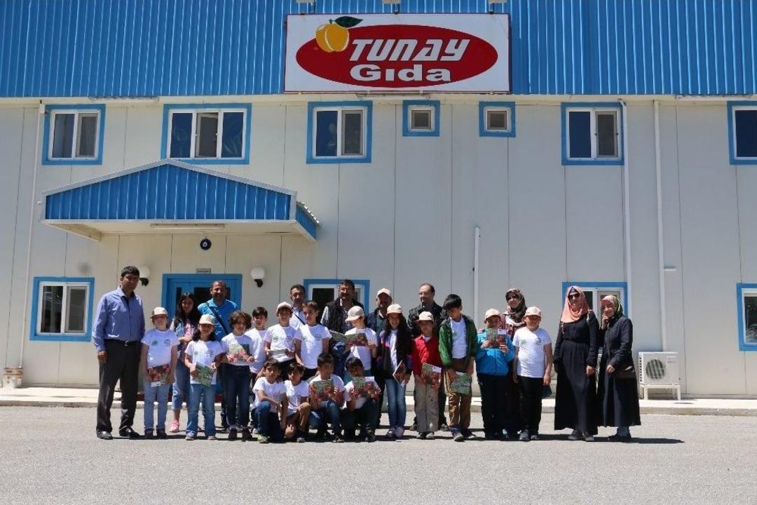 Lider &Ccedil;ocuk Tarım Kampı D&uuml;zenlendi