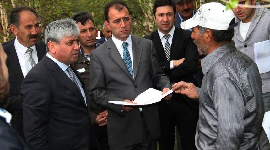 Vali Doğan Arpa&ccedil;ay&rsquo;da Muhtarlarla Buluştu