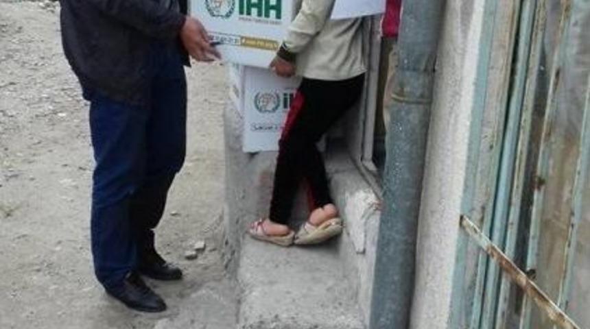 Aksaray&rsquo;da Yardıma Muhta&ccedil; Ailelere Ramazan Kumanyası