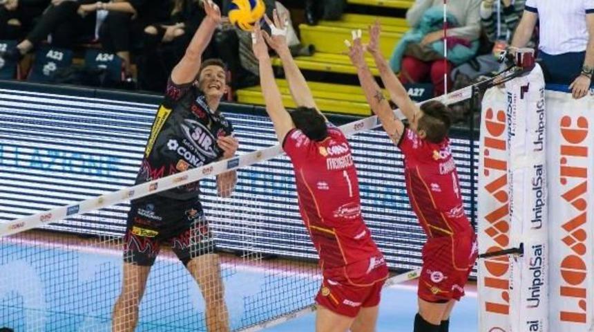 Arkasspor Christian Fromm'u Renklerine Kattı