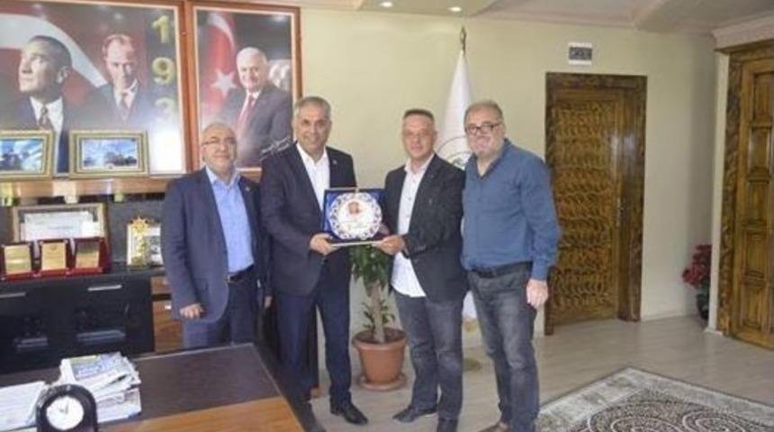 Başkan Yaman&rsquo;a Ak Parti Teşkilatından Ziyaret