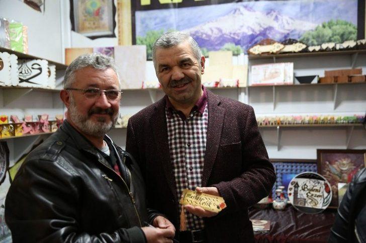 Başkan Çelik Ramazan Sokağı’nın İlk Gününde Vatandaşlarla Bir Araya Geldi G4