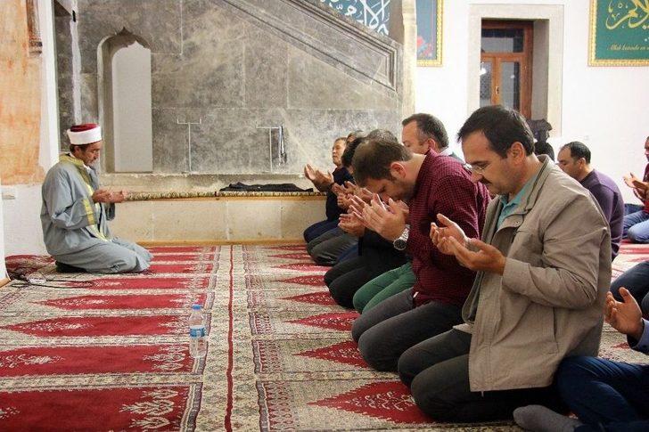 Seyyid Battal Gazi Külliyesinde Ramazan Geceleri Bir Başka Güzel G5