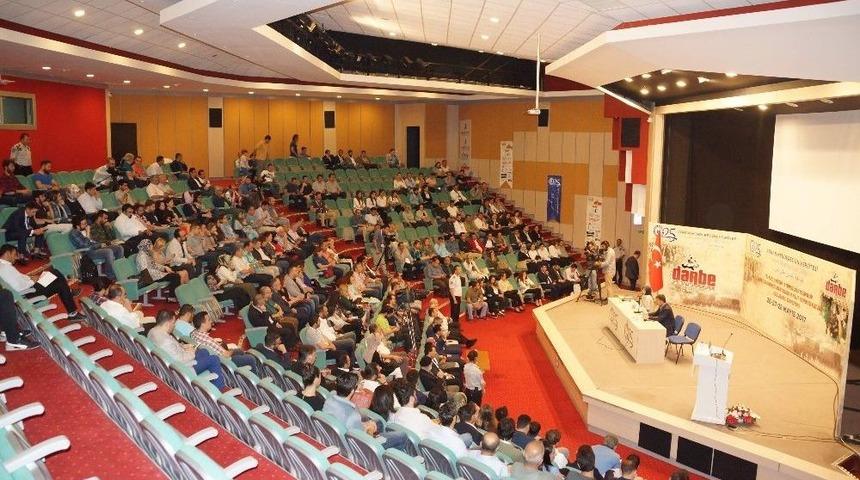 28 Şubat S&uuml;reci Ve Post-modern Darbeler Uluslararası Darbe Sempozyumunda Konuşuldu