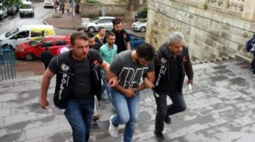 K&uuml;tahya&rsquo;daki Uyuşturucu Operasyonuna 3 Tutuklama