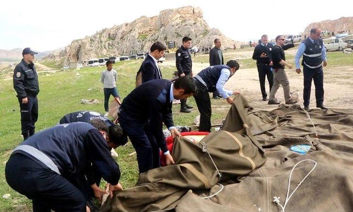 Tuşba’da Görüntü Ve Çevre Kirliliğine Yol Açan Çadırlara Geçit Yok G4