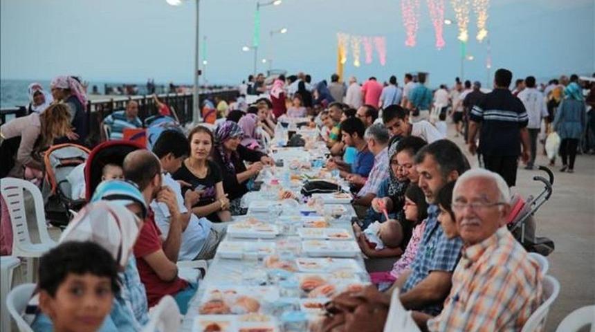 İskenderun&rsquo;da Ramazan Boyunca İskelede İftar Sofrası Kurulacak