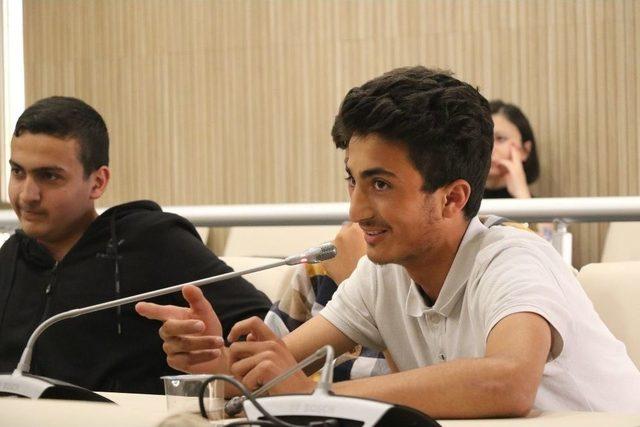 Başkan Aydın Tügva’lı Gençlerin Sorularını Yanıtladı 2