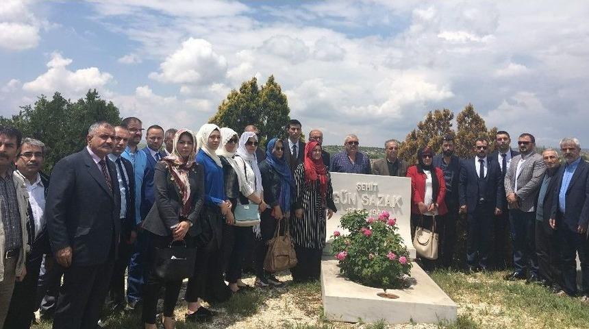 G&uuml;l Sazak &Ouml;l&uuml;m Yıl D&ouml;n&uuml;m&uuml;nde Anıldı