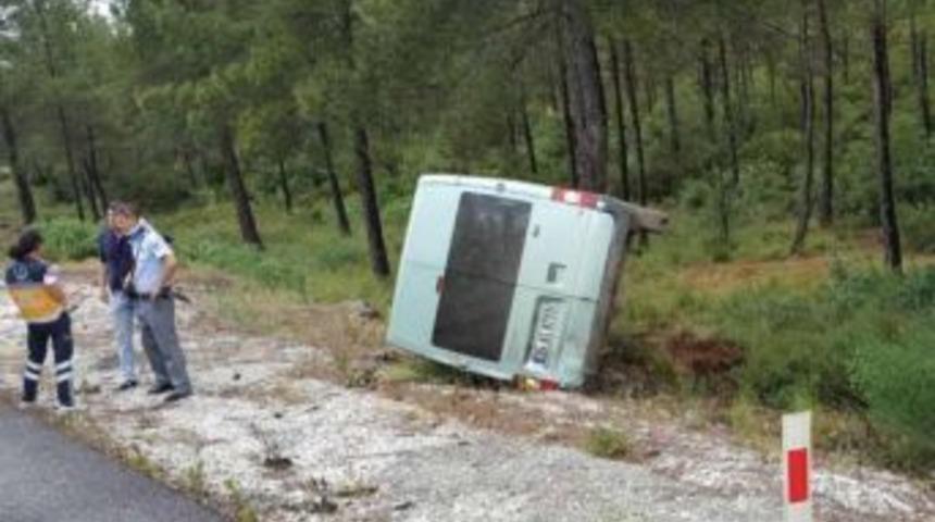 Bankanın Para Nakil Aracı Kaza Yaptı: 2 Yaralı