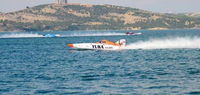 Offshore'da Büyükşehir'in Kupasını Yuka Yachts Kazandı