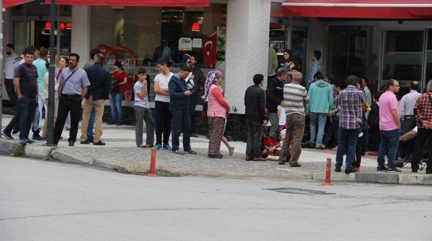 Manisa&rsquo;da Deprem G&uuml;venlik Kamerasında
