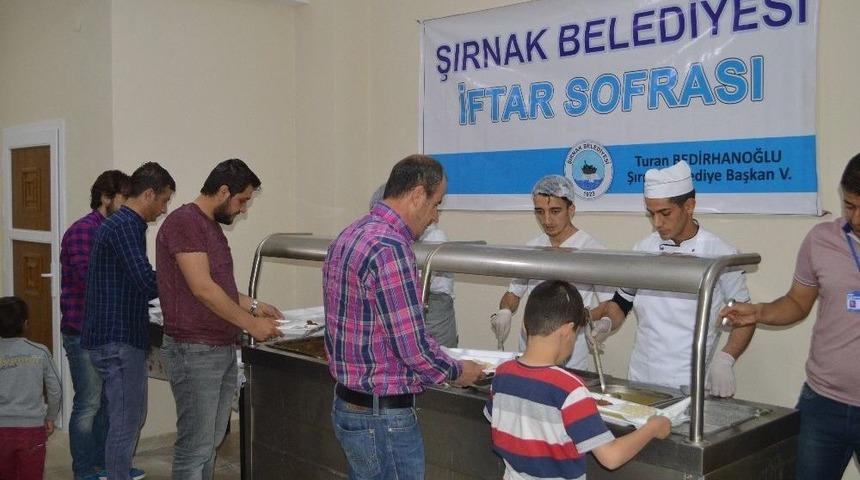 Şırnak&rsquo;ta İlk İftar A&ccedil;ıldı