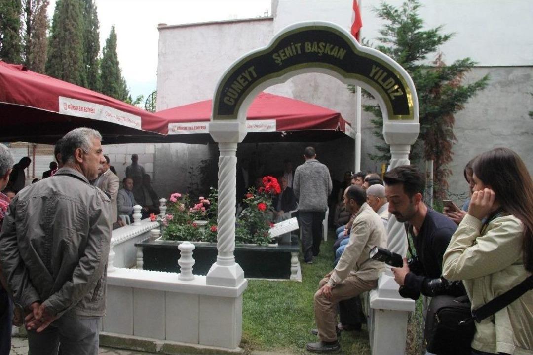 G&uuml;rsu&rsquo;nun Şehit Başkanı Yıldız Anıldı