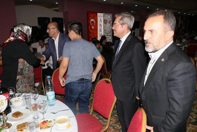 Adana’da Şehit Aileleri İftar Yemeğinde Buluştu