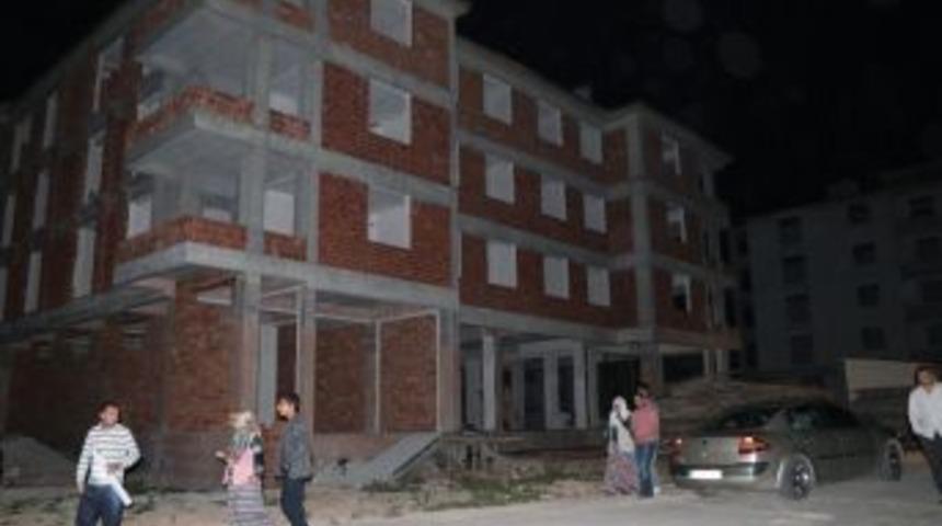 İnşaattan D&uuml;şen Bek&ccedil;i Hayatını Kaybetti