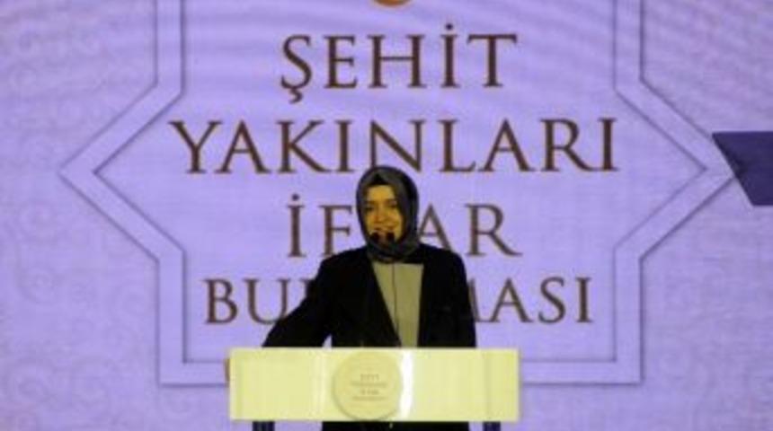 Bakan Kaya: "bu Millet 15 Temmuz&rsquo;da &Ouml;zg&uuml;rl&uuml;ğ&uuml;ne Aşık Olduğunu G&ouml;sterdi"