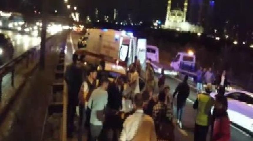 Tem'de Trafiği Kitleyen Kaza: 2 Yaralı