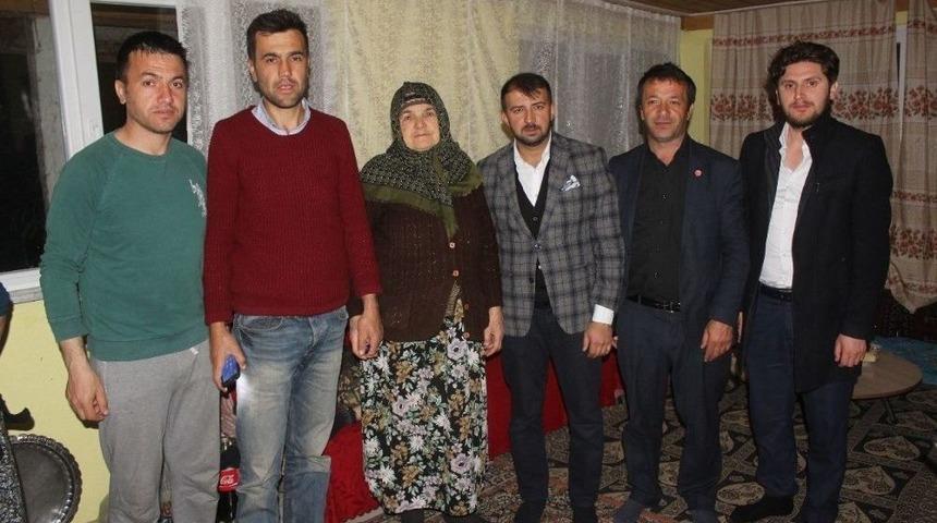 Şehit Ailelerine Gen&ccedil;lik Ziyareti