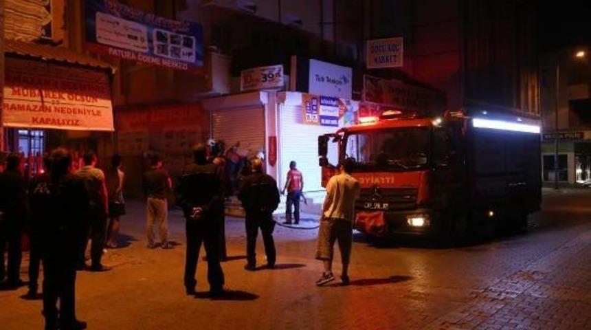 İşyerinde &Ccedil;ıkan Yangın Korkuttu