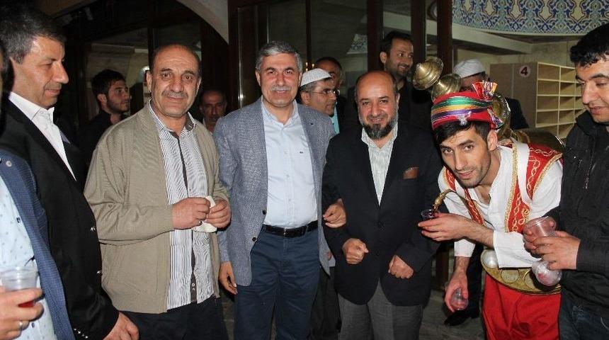 Tatvan&rsquo;da Osmanlı Şerbeti İkramı