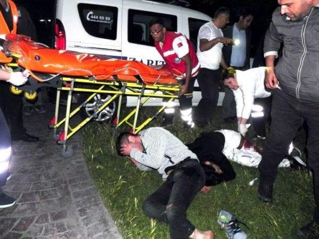 Pinhani Konserinin Yanında Bıçaklı Saldırı: 2 Yaralı