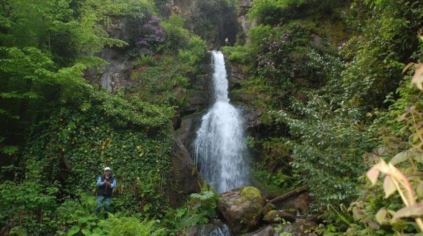 (&ouml;zel Haber) 30 Metreden Akan Şelaleler İlk Defa G&ouml;r&uuml;nt&uuml;lendi