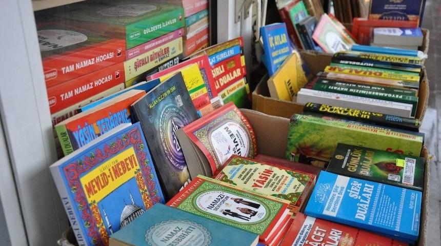 Ramazan&rsquo;da Dini Kitap Satışları Arttı