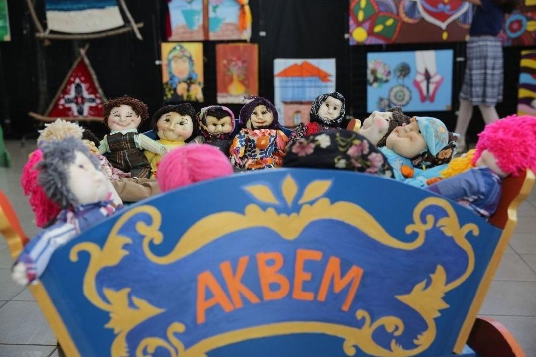 Akbem &Ouml;ğrencileri B&uuml;y&uuml;ledi