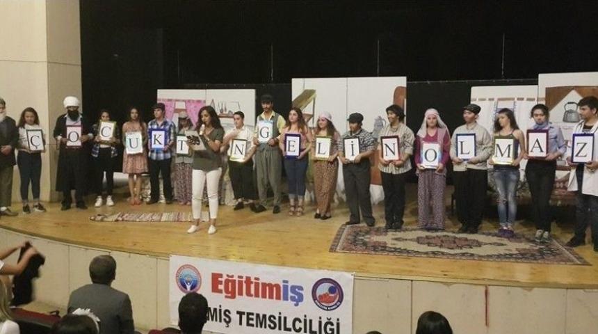 Lise &Ouml;ğrencilerinden "pembe&rsquo;nin Hikayesi"