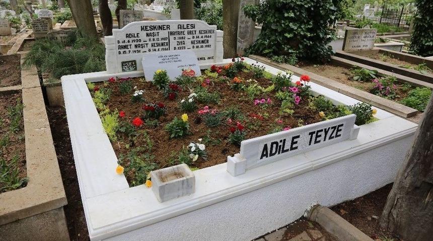 Ataşehir Belediyesi Ve Hababam Sınıfı Oyuncuları Adile Naşit&rsquo;i Unutmadı