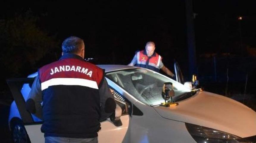 Tekirdağ'da Otomobilde Başından Vurulmuş Ceset