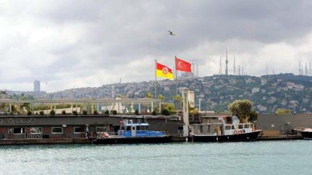 Galatasaray Adası'nda Yıkım 