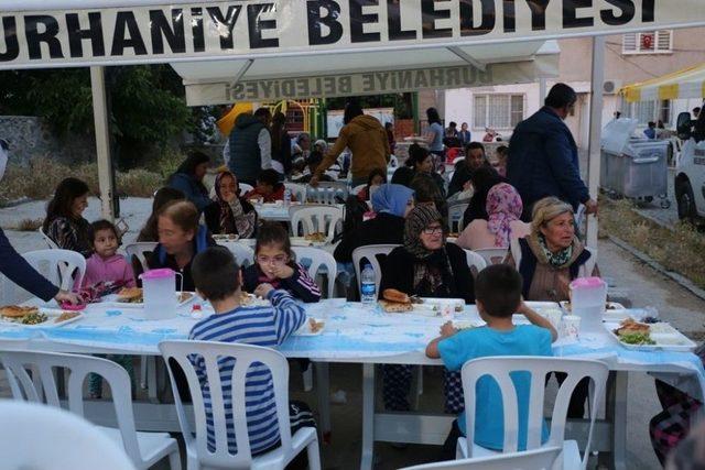 Başkan Uysal, İlk İftarda Vatandaşlarla Bir Araya Geldi