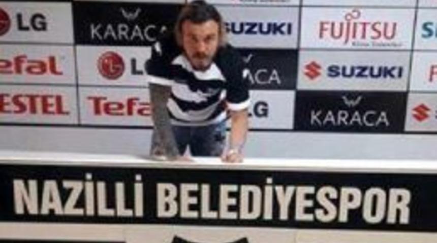 Nazilli Belediyespor'da Halil Imzaladı