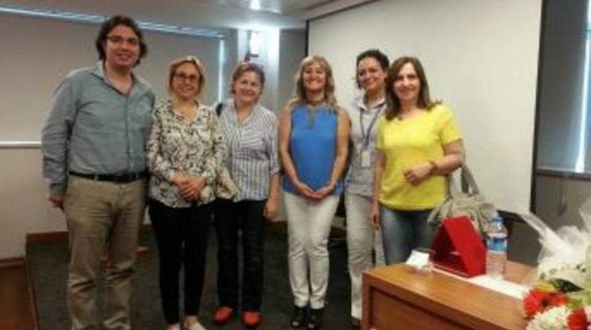 &Ouml;ztanrı&ouml;ver: "&ouml;fkeli Biriyle Karşılaştığımızda İlk &Ouml;nce Kendi Duygularımızı Yatıştırmalıyız"