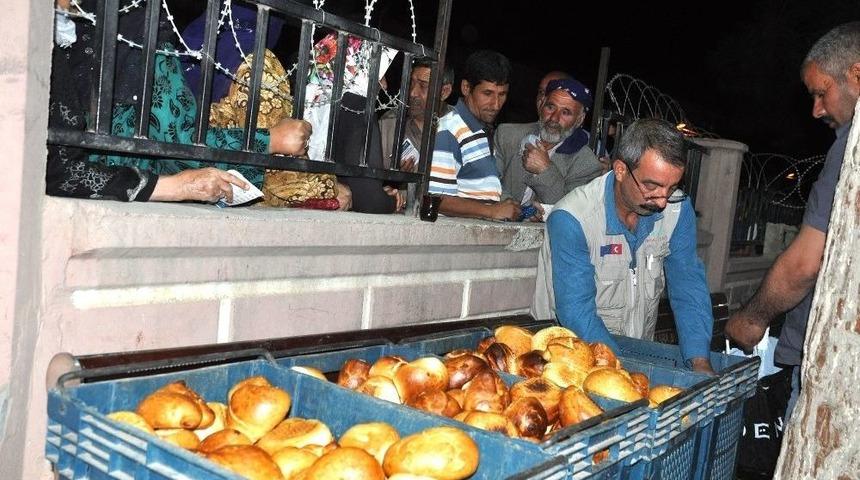 Ak&ccedil;akale&rsquo;de M&uuml;ltecilere Ramazan&rsquo;da &Uuml;cretsiz Ekmek Dağıtılacak