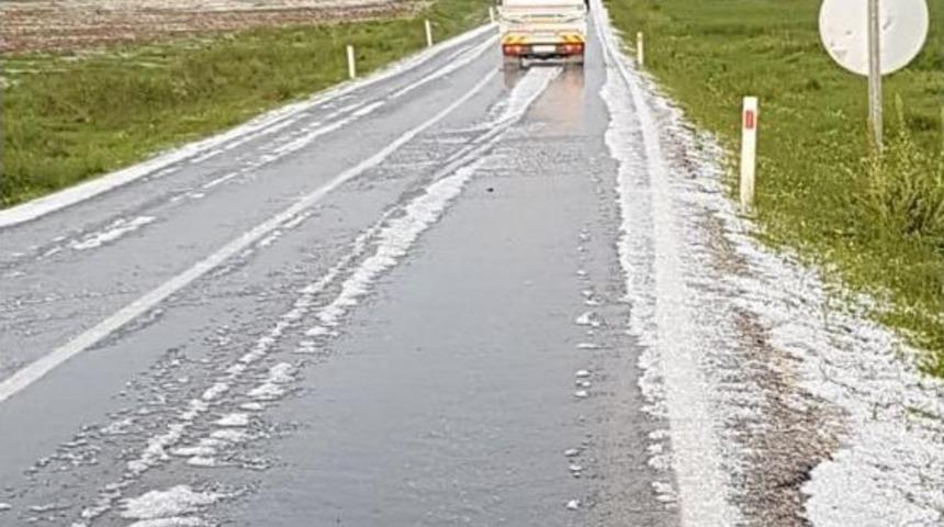 Sandıklı&rsquo;da Şiddetli Yağış Ekili Alanlara Zarar Verdi
