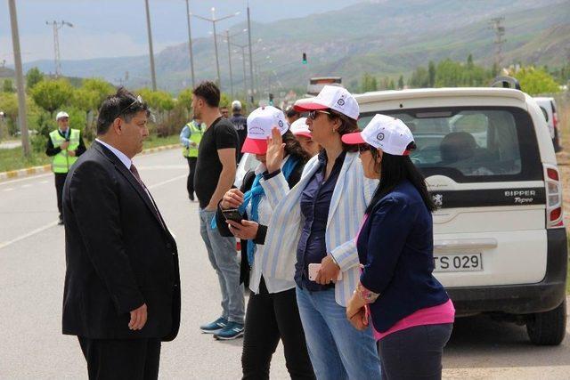 Sivas’ta Kadınlar Trafik Uygulaması Yaptı