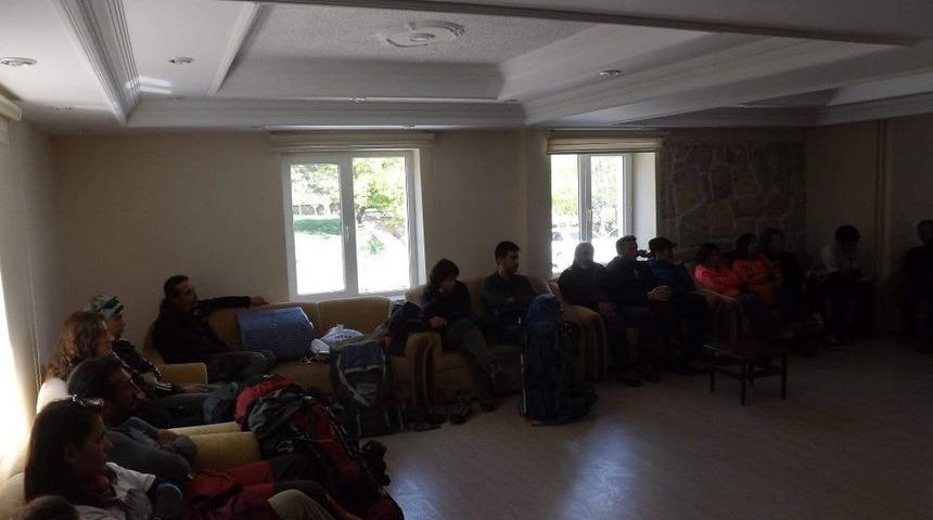 Dağcılar Demirkazık Dağında