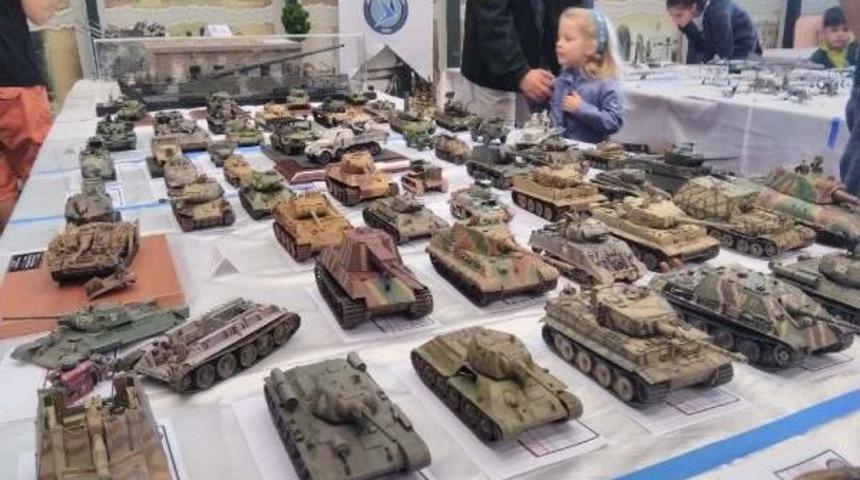 "&ouml;l&ccedil;ekli D&uuml;nyalar Model Yarışması"'nda &Ouml;d&uuml;ller Sahiplerini Buldu