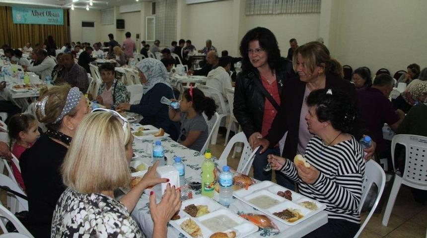 Kuşadası&rsquo;nda Ramazan Ayı&rsquo;nın İlk İftarı