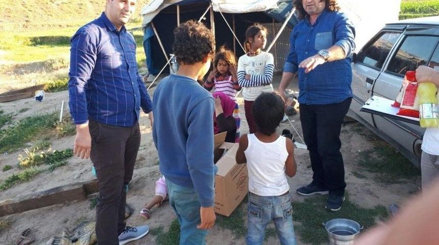 Bismil&rsquo;de Yoksul Ailelere Gıda Paketi Yardımı