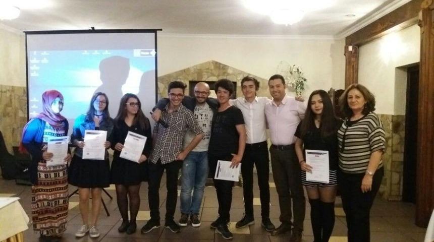 T&uuml;rk Ve Avrupalı &Ouml;ğrencilerin Kaynaştığı Proje Tamamlandı