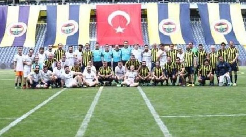 Fenerbah&ccedil;e Stadı'nın &Ccedil;imleri Yenileniyor..."kadık&ouml;y'de &Ccedil;imlere Veda" Organizasyonu Yapıldı