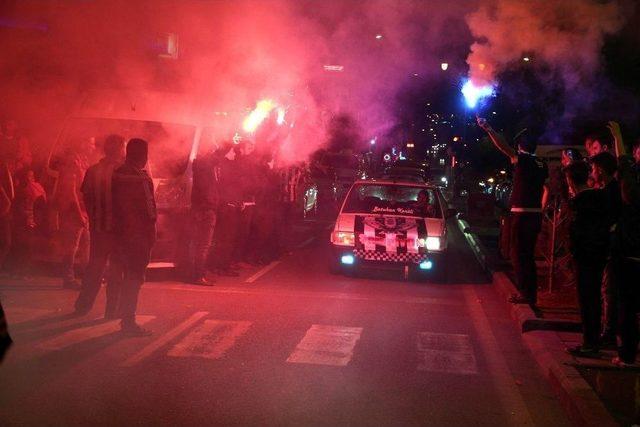 Nevşehir’de Binlerce Taraftar Beşiktaş’ın Şampiyonluğunu Kutladı