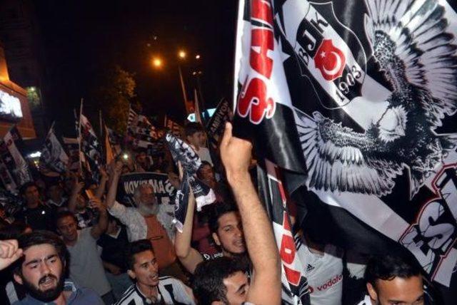 Kahramanmaraş'ta, Beşiktaşlıların Şampiyonluk Coşkusu