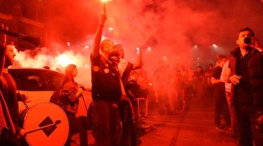 İzmir'de Beşiktaş Coşkusu