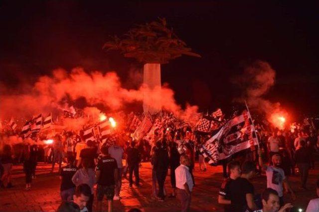 İzmir'de Beşiktaş Coşkusu